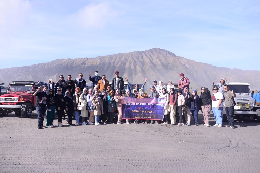 Capacity Building di RSUD R.T. Notopuro Sidoarjo: Menghargai Prestasi Melalui Reward dan Edutraveling ke Bromo